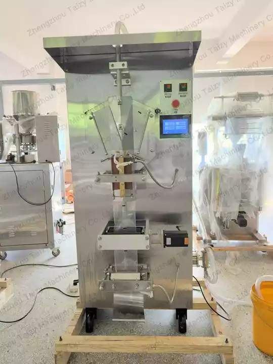 آلة تعبئة سائلة تجارية في الأكياس